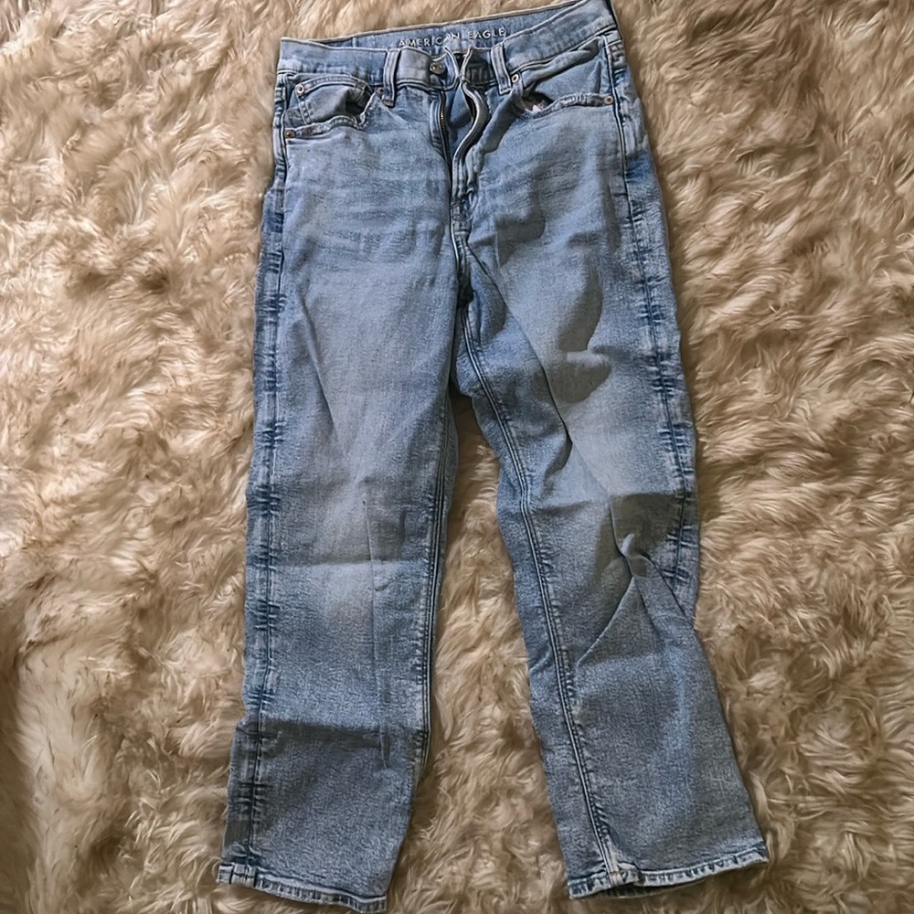 American Eagle 90s Boyfriend Jeans